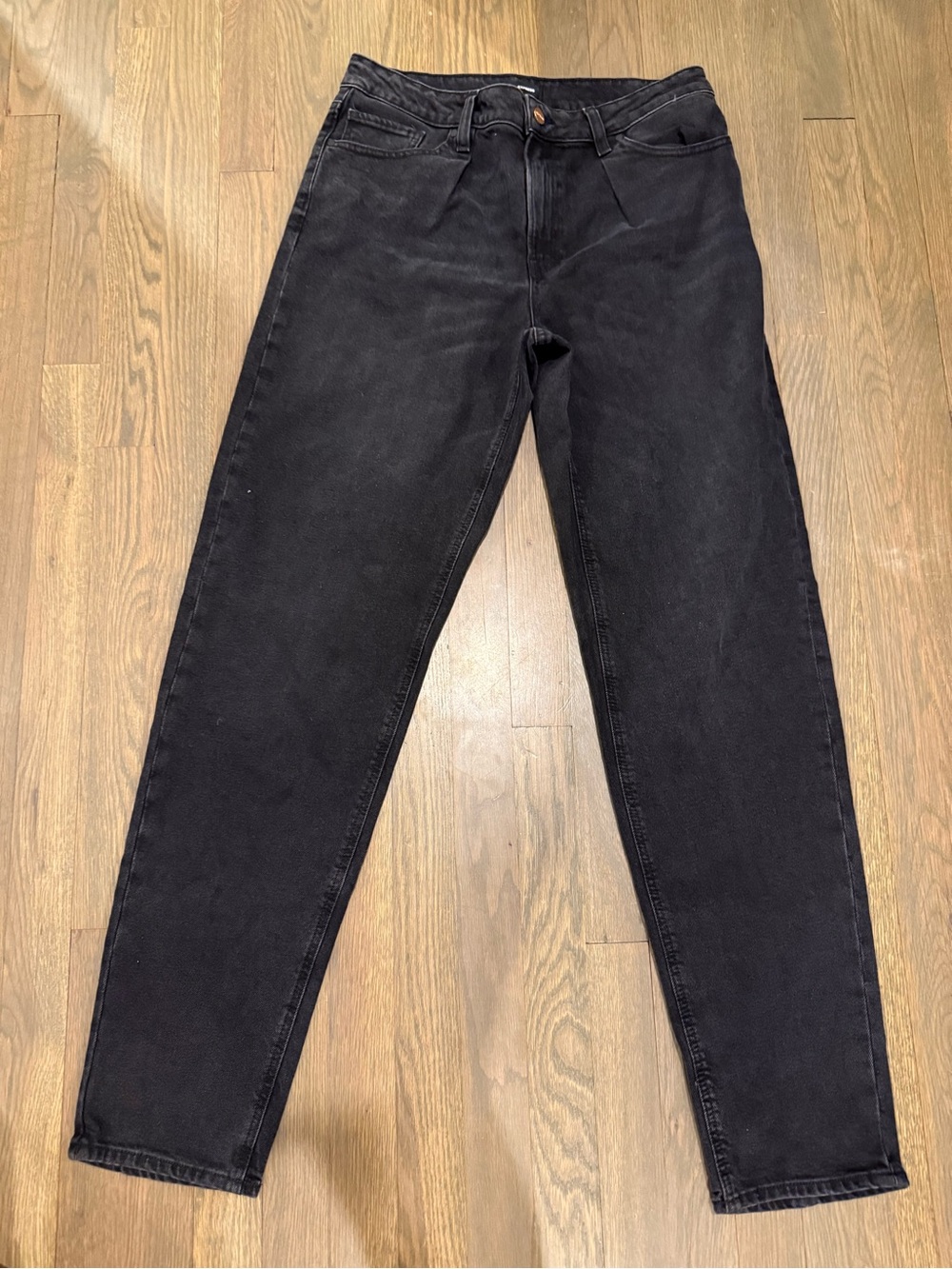 Express Black Relaxed Tapered Women's Jeans size 8R